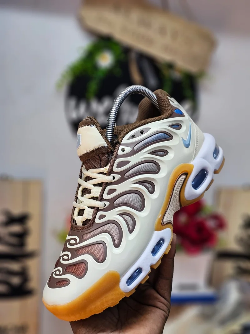 air_max_plus_drift_“phantom_cacao_wow”_2.webp