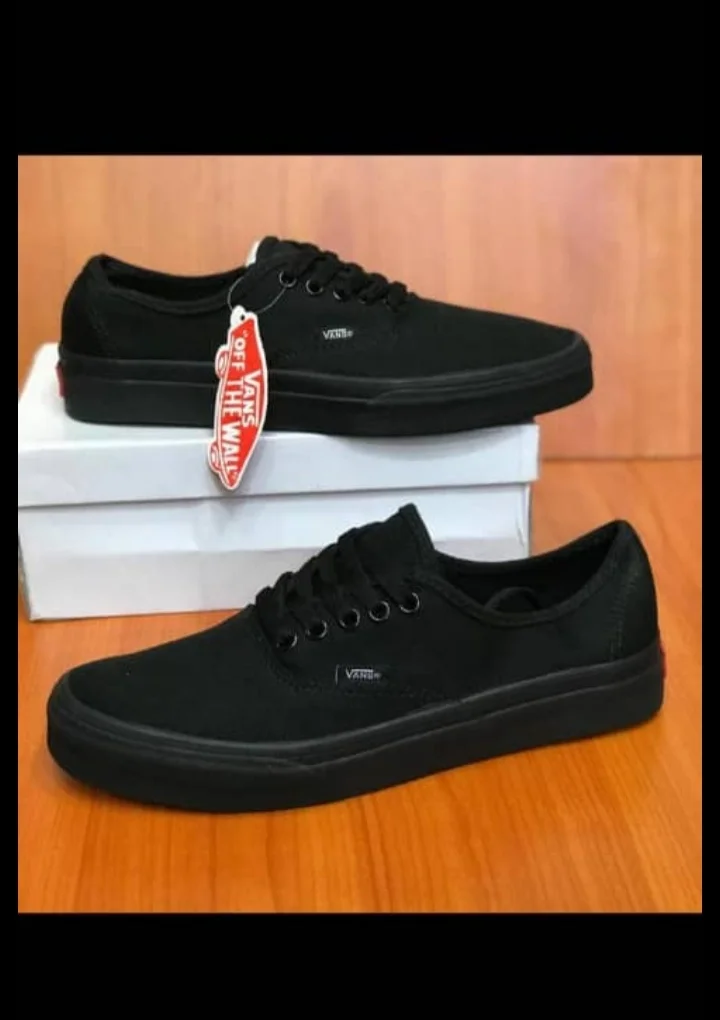 all_black_vans_off_the_wall_casual_shoes_2.webp