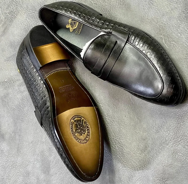 authentic_cow_leather_bikeofficial_shoes-black_2.webp