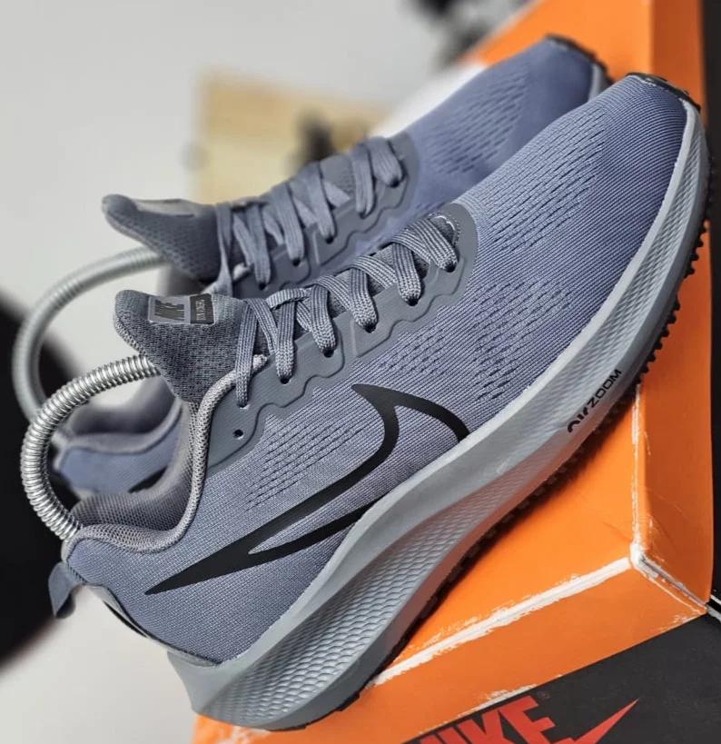 authentic_grey_nike_air_zoom_pegasus_39_running_shoes._2.webp