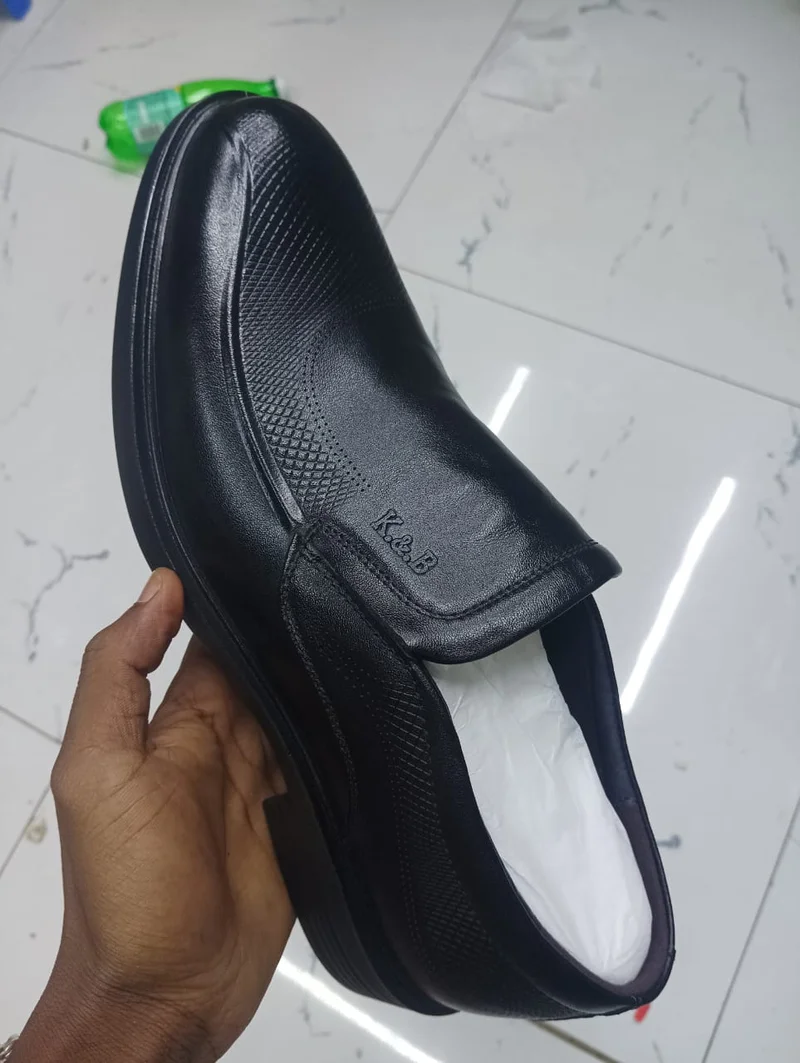 authentic_kangbao_leather_shoes_3.webp