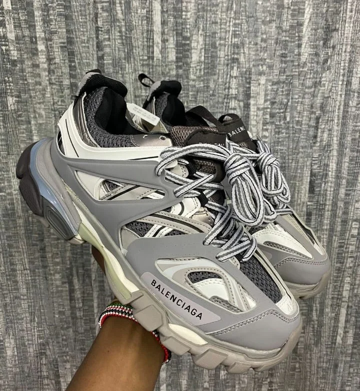 balenciaga_track_grey_trainers_shoes_2.webp