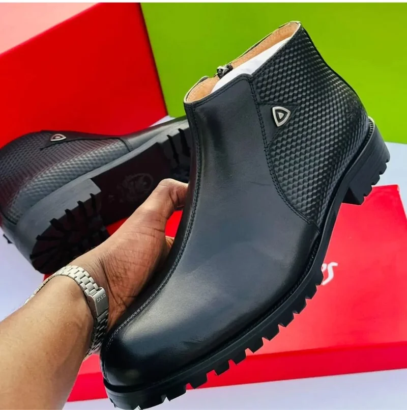 black___salvatore_ferragamo_ankle_boots_shoes._2.webp