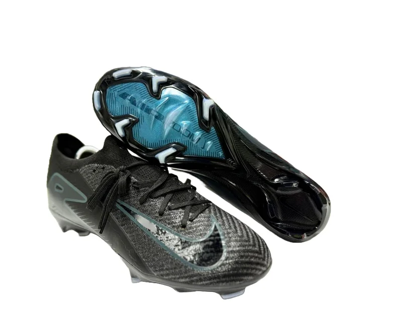 black_-grey_nike_united__men’s_mercurial_vapor_football_shoes._2.webp