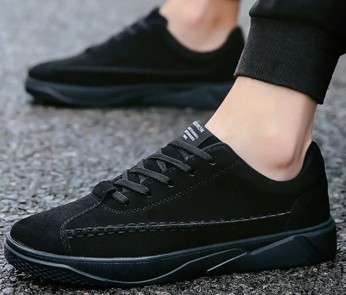 black_fashion_casual_shoe_luxury_casual_shoes_2.webp