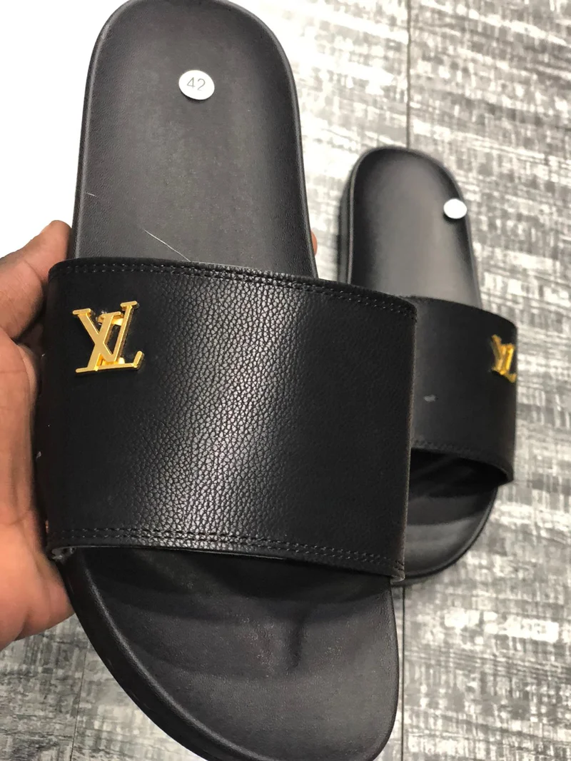 black_louis_vuitton_unisex_slides_2.webp