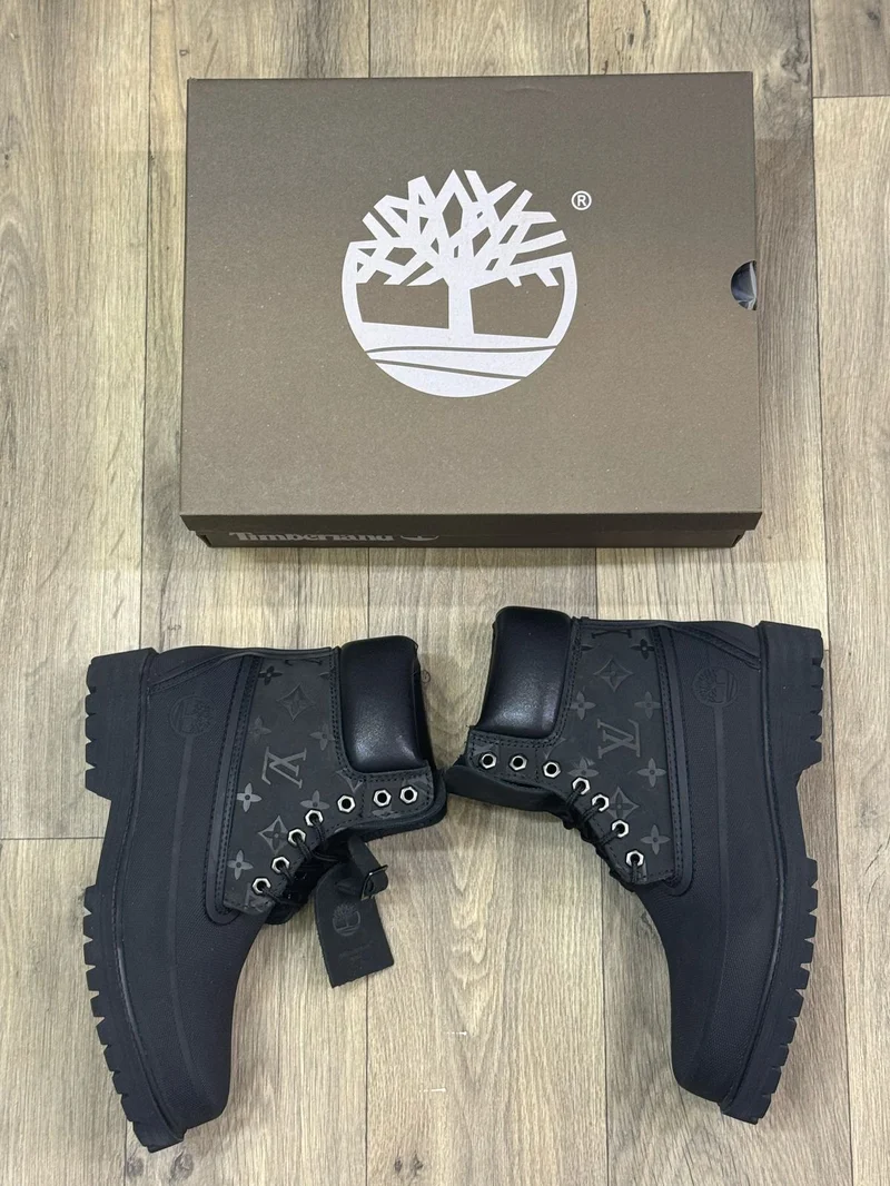 black_louis_vuitton_x_timberland_boots._2.webp