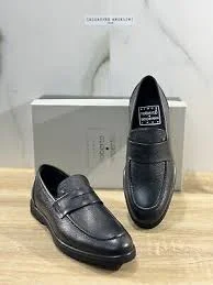 black_men’s__premium_clarks_moccasin_leather_official_2.webp