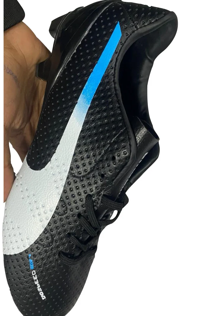 black_puma_evospeed__men's_football_boots_2.webp
