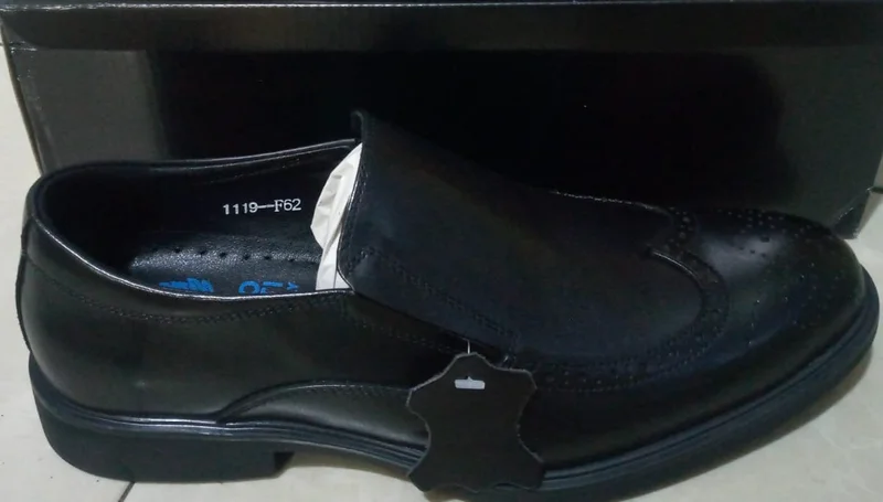 black_pure_&_leather_franco_bannetti_slipon_official_shoe_2.webp