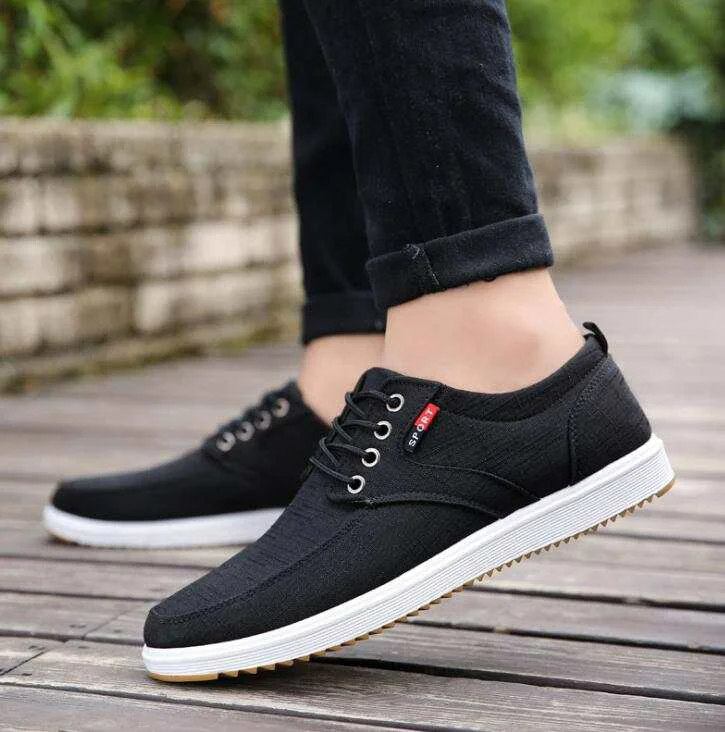 black_sports_casual_men_shoes_canvas_upper_2.webp