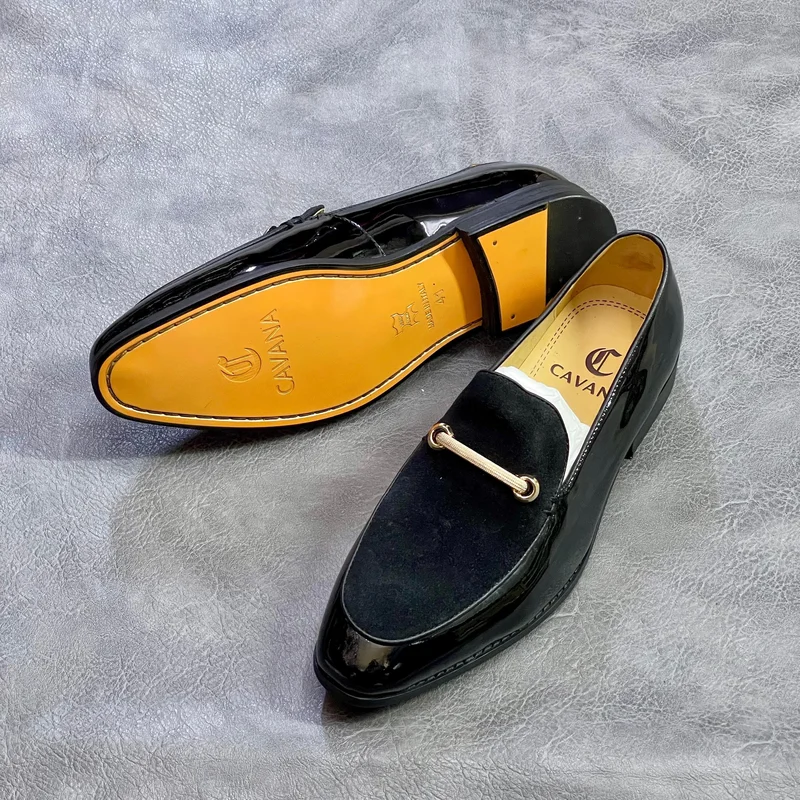 black_suede_loafers_shoes_with_small_metallic_buckle_2.webp