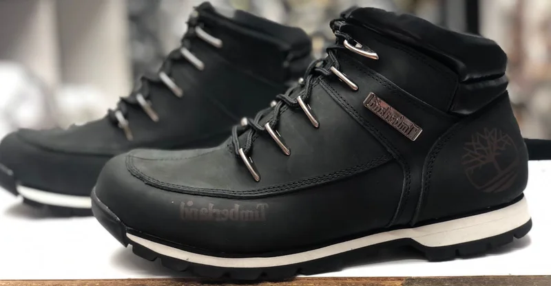 black_timberland_sport_premium_boots_2.webp