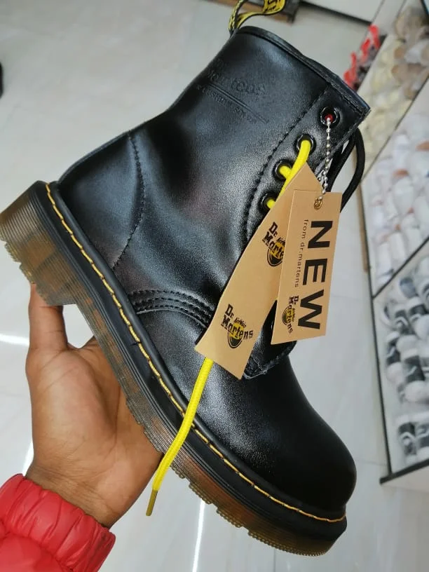 black_yellow_laces_ankle_platform_dr_martin_boots_women_chunky_3.webp
