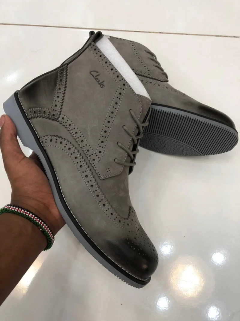 Clarks Genuine Leather Brogue Official Boots - Gray Mens Laced Shoes