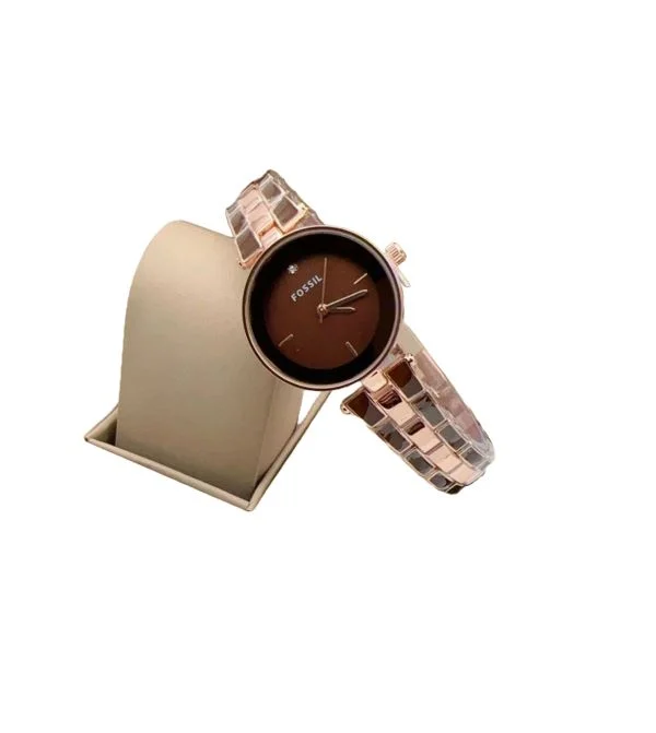 DARK BROWN GOLD WOMEN FOSSIL WATCH.