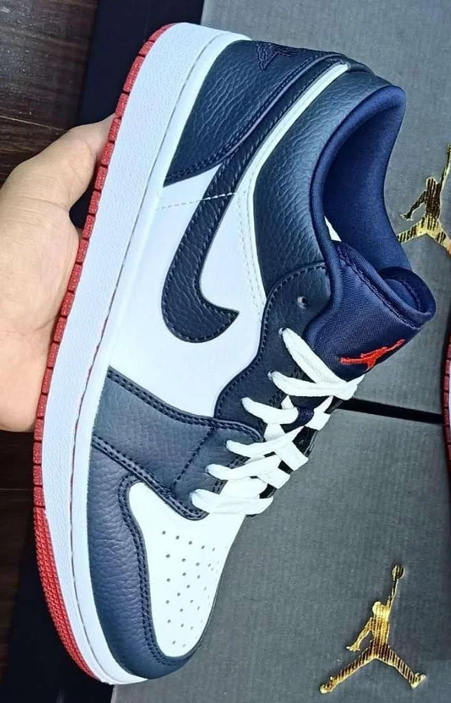 Nike Air Jordan 1 Retro Low basketball, skateboarding Sneakers