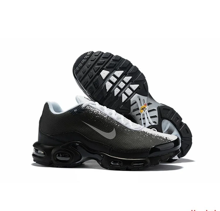 Nike Air Max Plus TN SE Black White