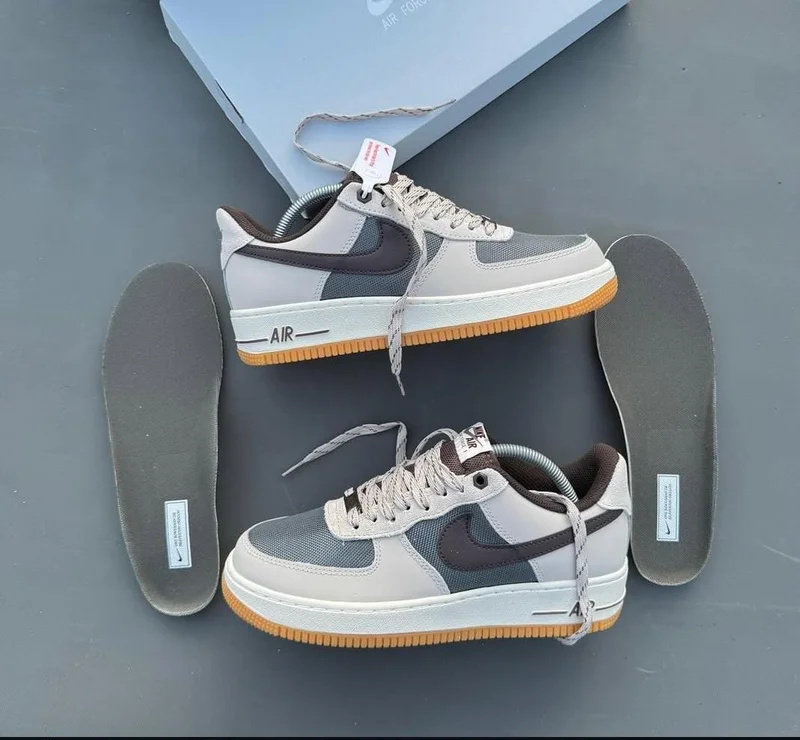 CLASSIC  NIKE AIR FORCE 1 LOW  SNEAKERS