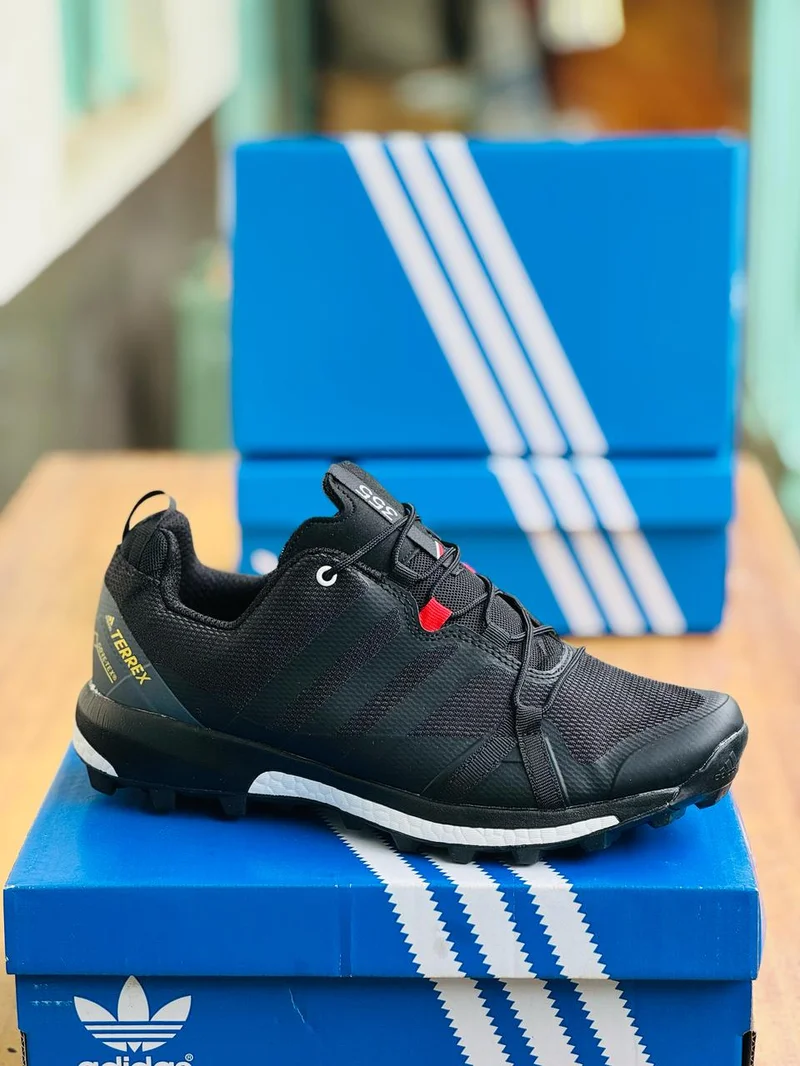 BLACK  ADIDAS TERREX AGRAVIC  MARATHON RUNNING SNEAKERS