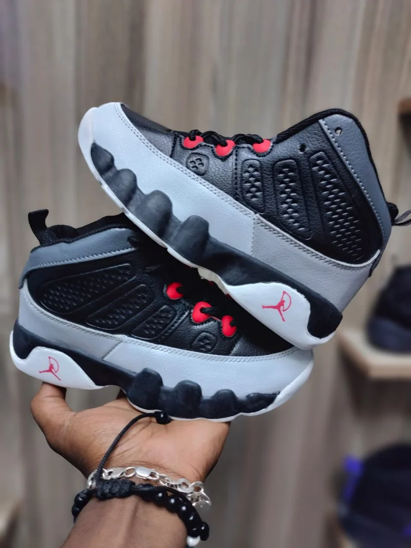 Air Jordan 9 Kids Retro Sneakers
