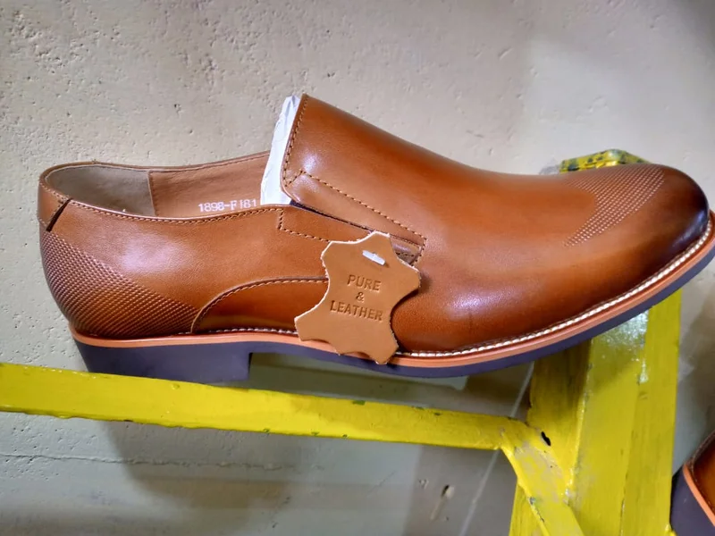 Brown Pure & Leather Franco Bannetti Officials Shoe