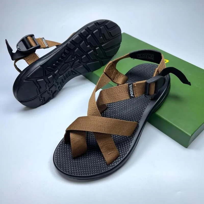 Brown/Black Strap Sandals Outdoor beach men Open toe Comfortable Men Sandals