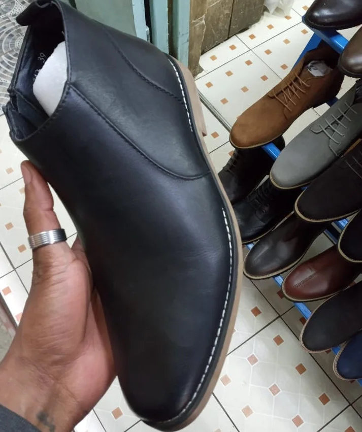 Cacatua Slip On Black Quality Boots