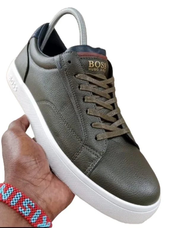 CASUAL HUGO BOSS LEATHER SNEAKERS
