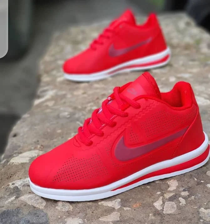 Casual Nike Classic Red White Cortez  Running Shoes