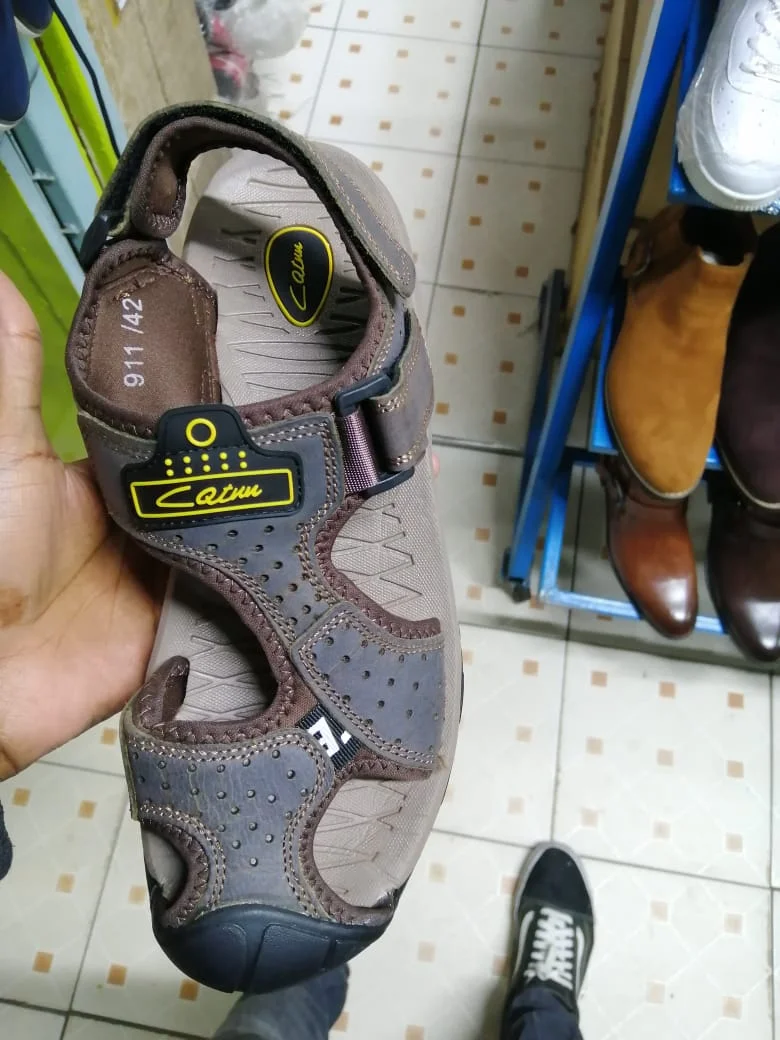 Catnun Mens Sandals Closed toe Shoes Grey