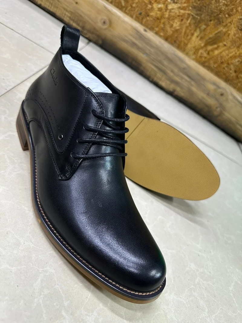 CLARKS Gentle Premium Leather Boot Shoe-BLACK
