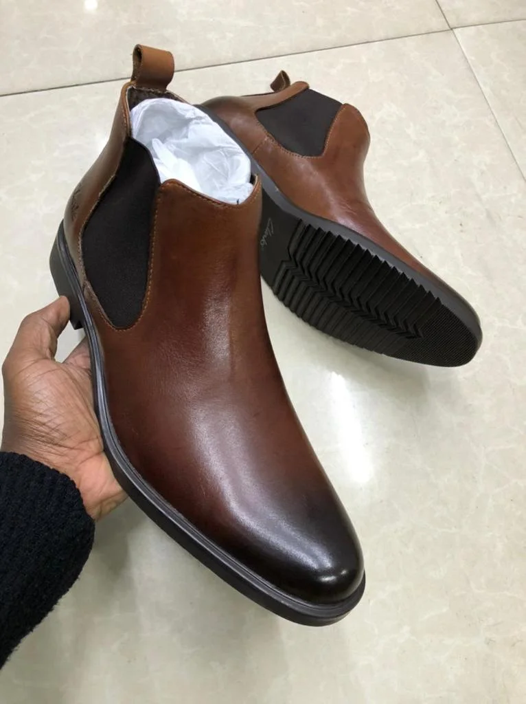 Clarks Genuine Leather Official Boots - Coffee Brown