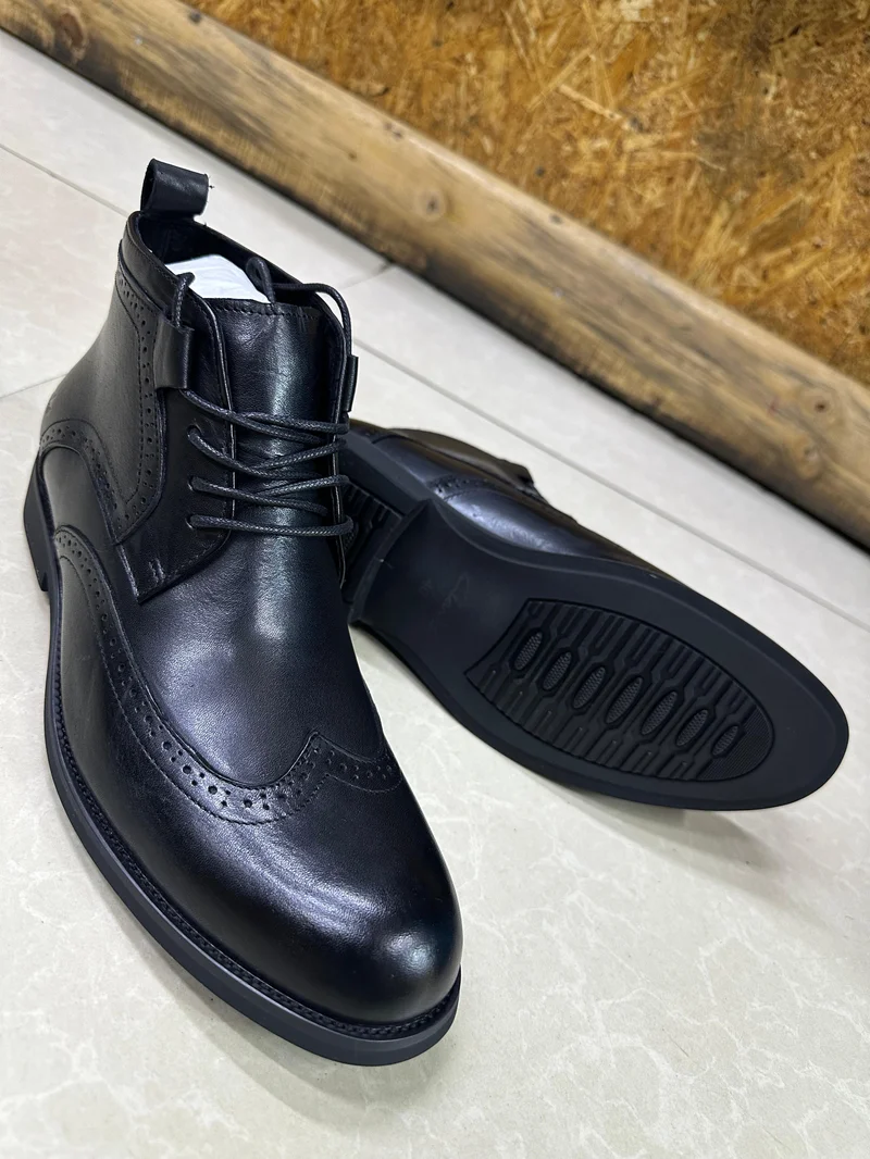 Clarks Leather Work Ankle Laced Chukka Boot - Limited Edition
