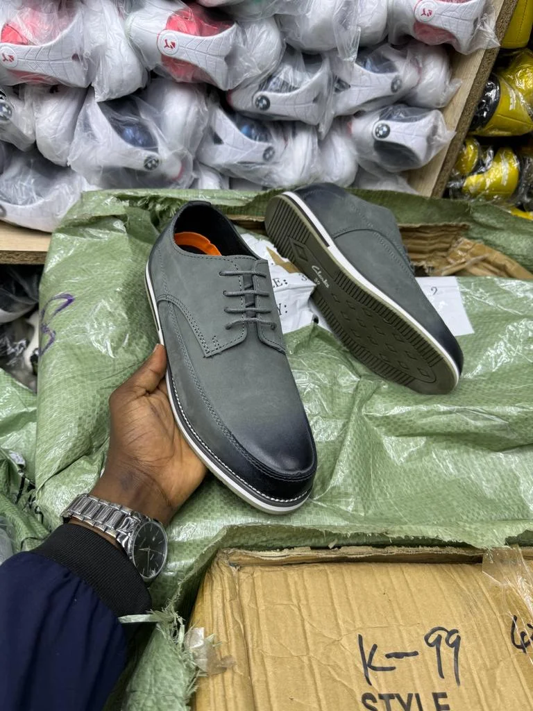 Clarks Sneakers Casual  Grey with White Rubber Sole