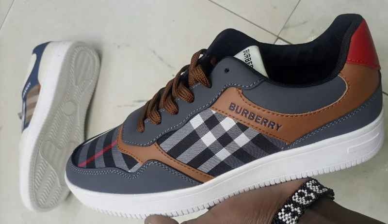 Classic Burberry London Fit Sneakers-Blue