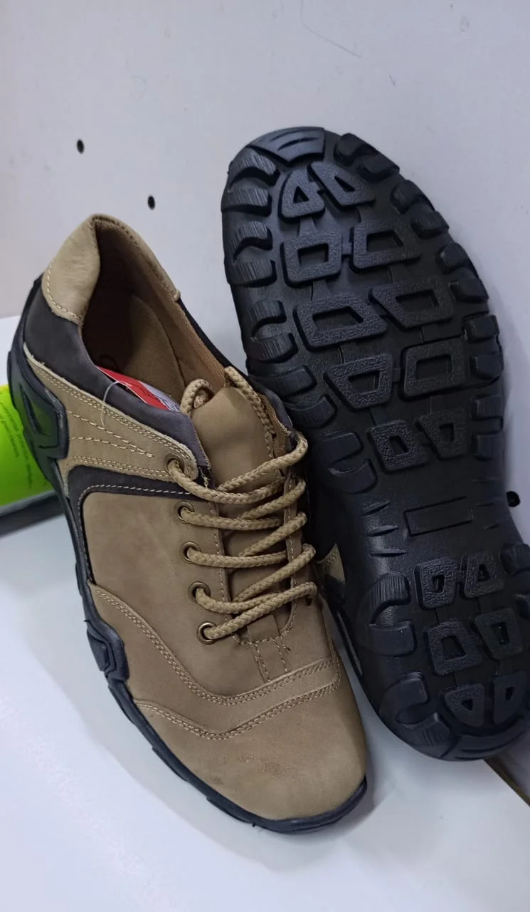 Classic Hiking: Khaki Leather Sneakers British Style Men Casual Outdoor Shoes