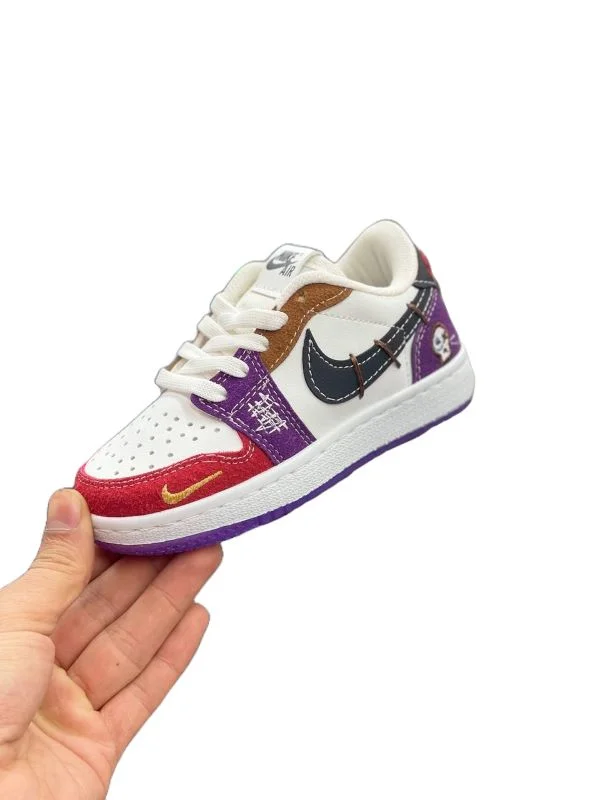 CLASSIC KIDS  NIKE JORDAN 1 LOW SNEAKERS
