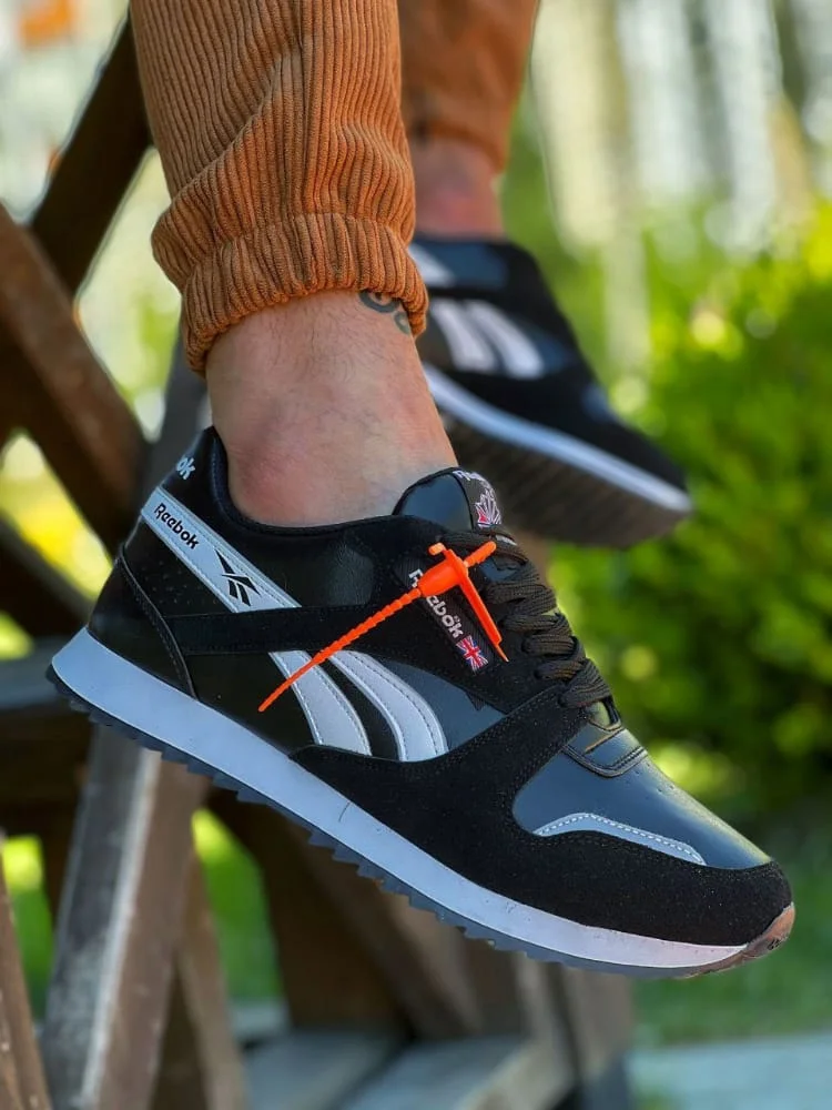 Classic Leather Reebok Black Grey Cream White