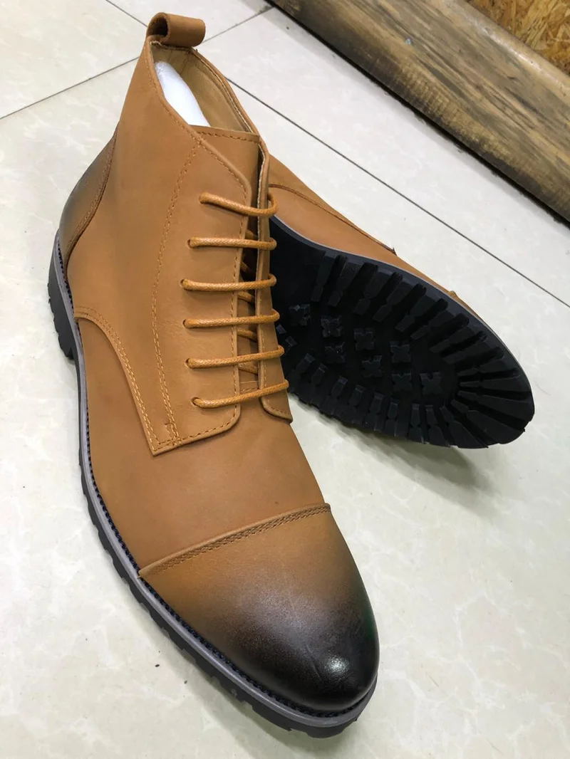 Classic Leather Timberland  Mens Casual Shoes in Brown