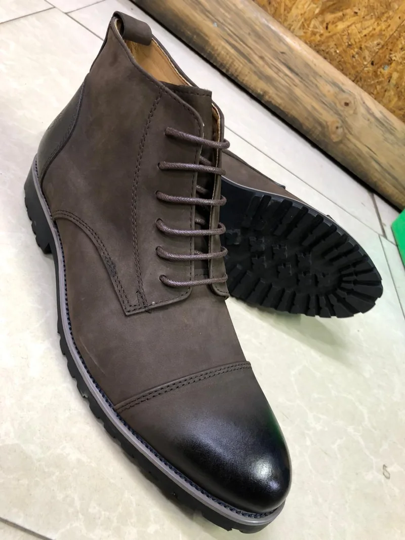 Classic Leather Timberland  Mens Casual Shoes in Coffee Brown