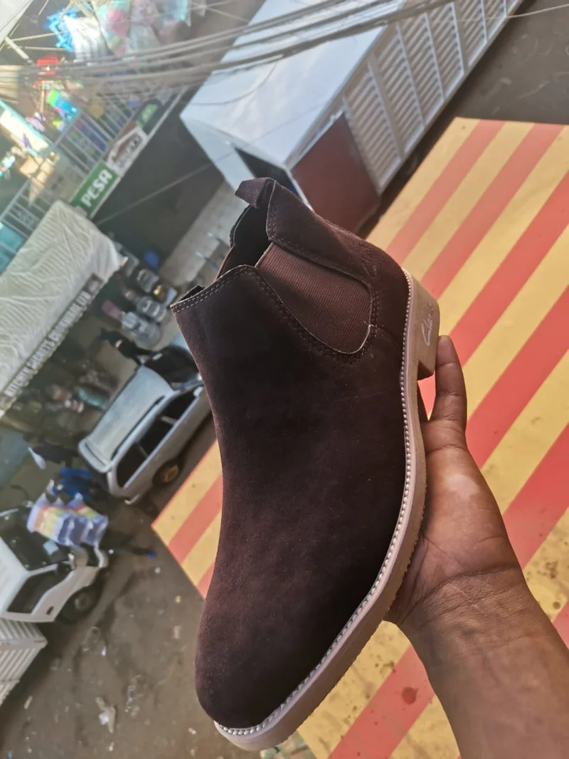 Coffee Clarks Chelsea Boots Fashion Men