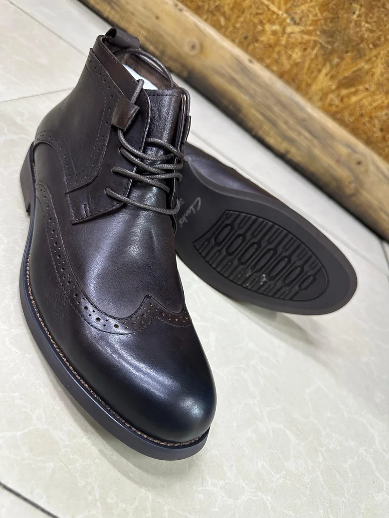 Coffee Clarks Leather Work Ankle Laced Chukka Boot - Limited Edition