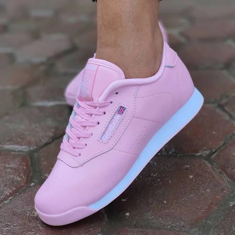 Colorways Reebok Sneakers
