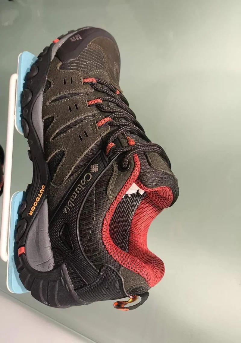Columbia Waterproof Men's outdoor & hiking sneakers..