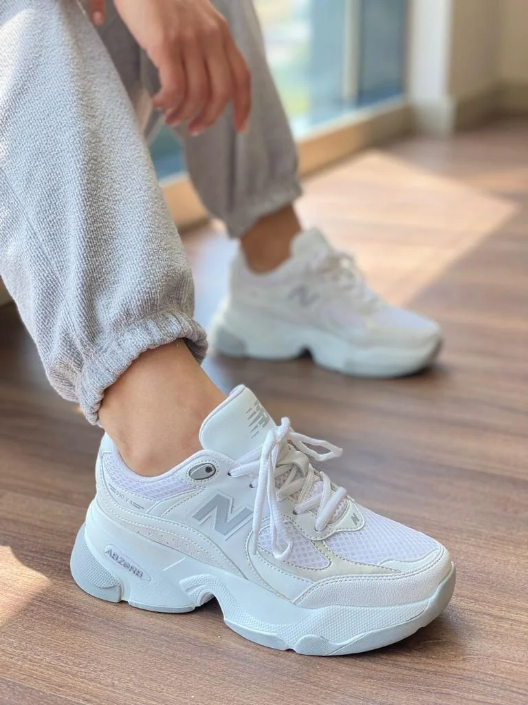 Comfortable New Balance Abzorp White Sneakers Breathable Lightweight Shoes