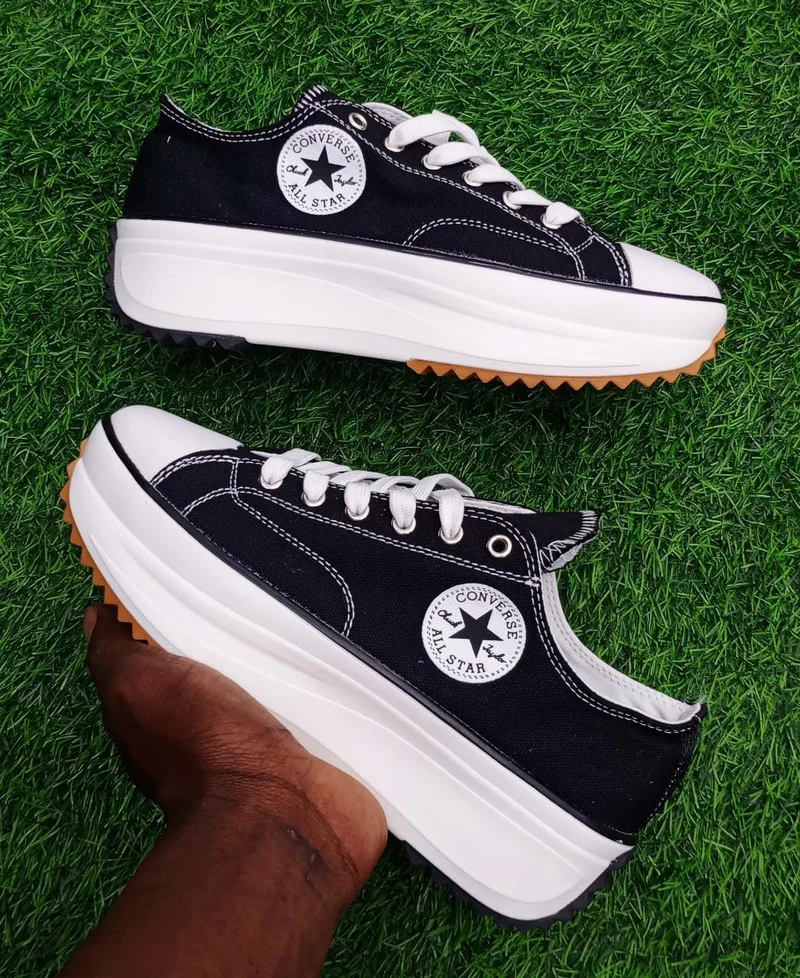 Converse Run Star Low Cut black and White