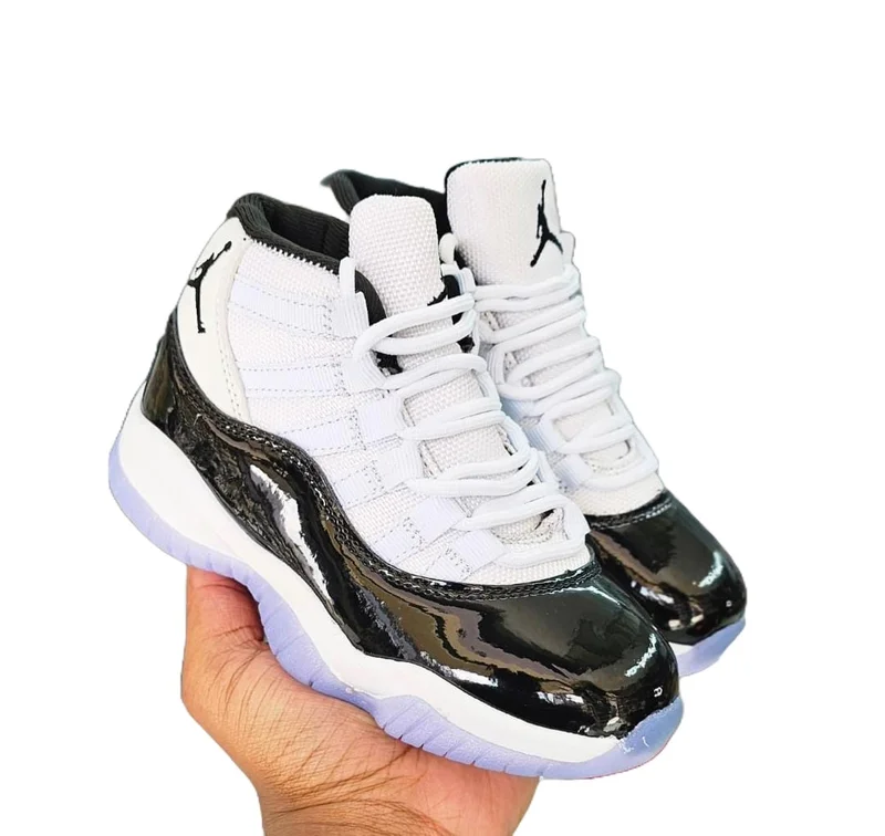copy of WHITE-BLACK KID’S NIKE JORDAN 11 RETRO BASKETBALL SHOES