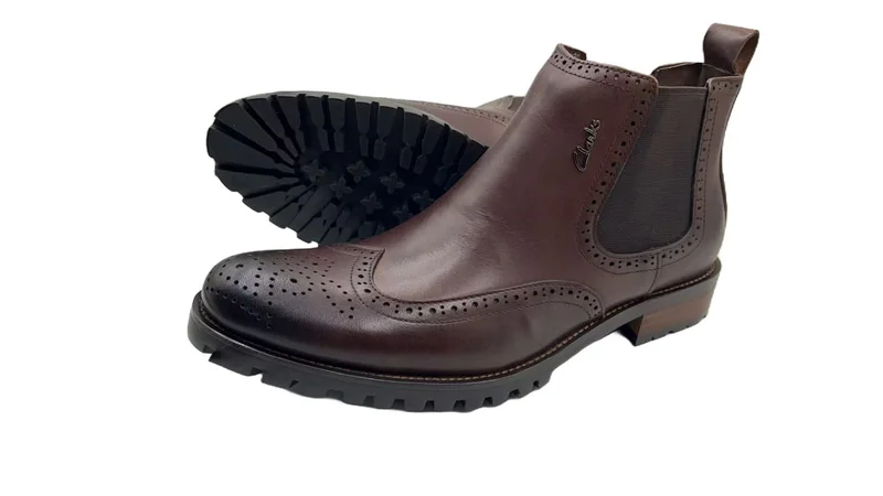 DARK BROWN LEATHER CLARKS FOR MEN
