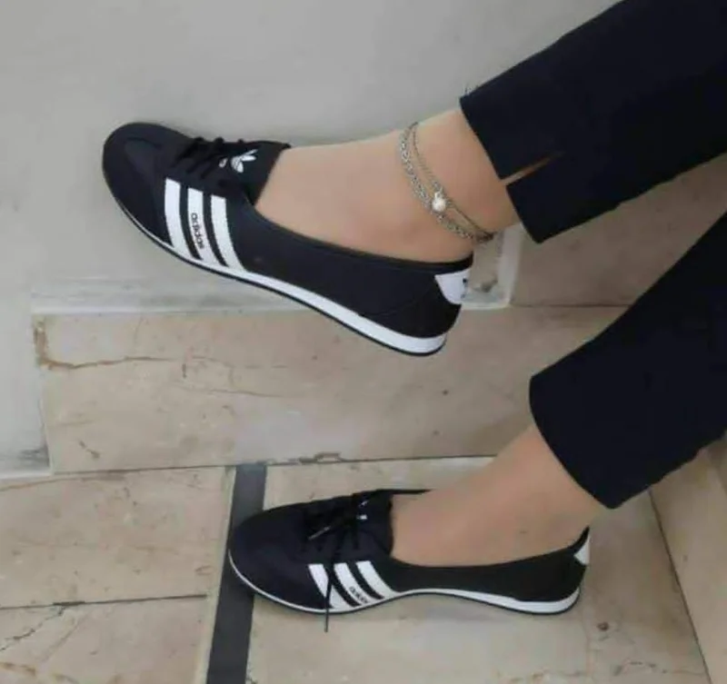 Elegant Adidas Ladies Shoes Casual White/ Black Shoes Flat ladies
